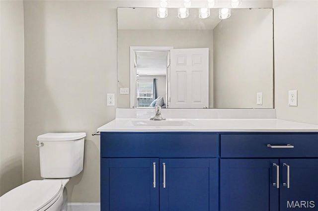 906 Palisades Circle, St Charles, MO 63301