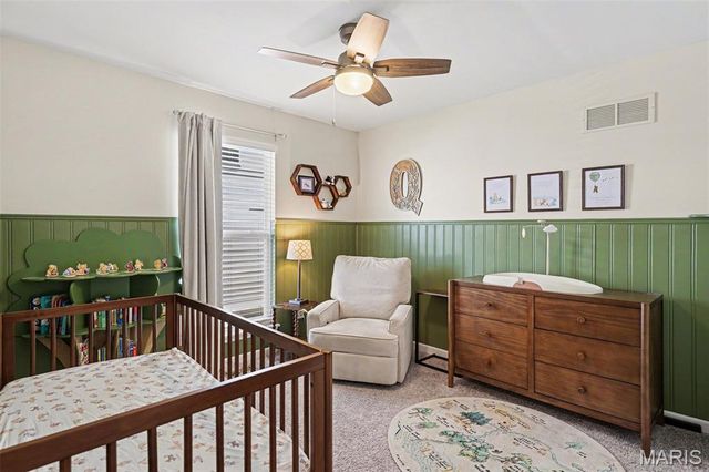 906 Palisades Circle, St Charles, MO 63301