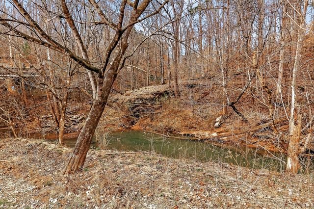 1220 Bob Bullock Rd, Cookeville, TN 38506