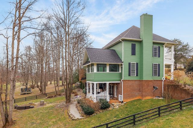 1220 Bob Bullock Rd, Cookeville, TN 38506