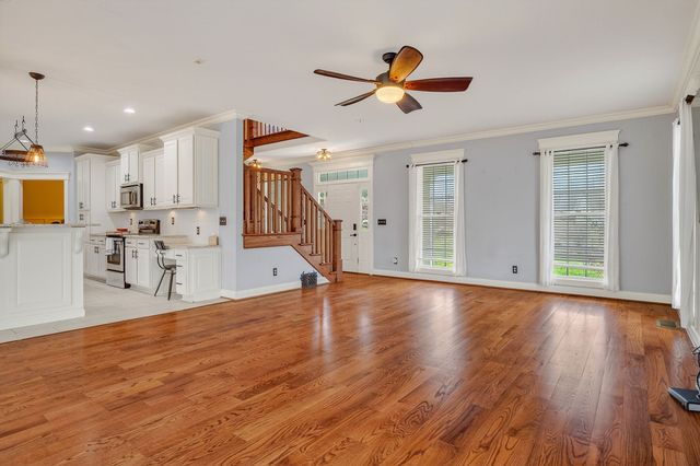 1220 Bob Bullock Rd, Cookeville, TN 38506