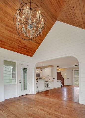 1220 Bob Bullock Rd, Cookeville, TN 38506