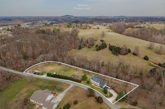 1220 Bob Bullock Rd, Cookeville, TN 38506