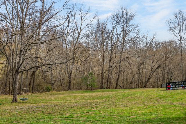 1220 Bob Bullock Rd, Cookeville, TN 38506