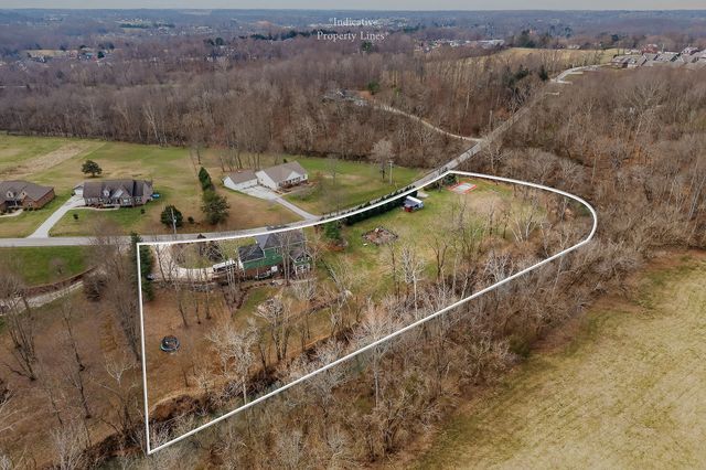 1220 Bob Bullock Rd, Cookeville, TN 38506