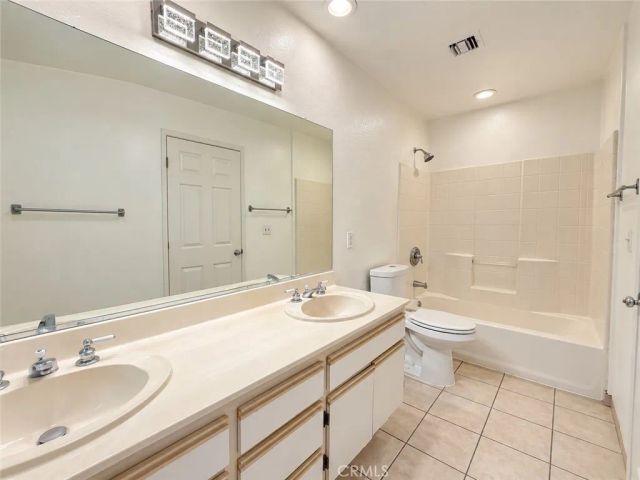15756 Devonshire Street, Granada Hills, CA 91344