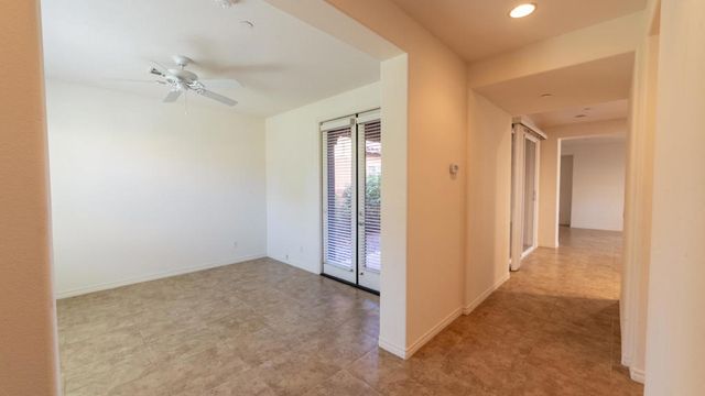 570 Calle Vibrante, Palm Desert, CA 92211