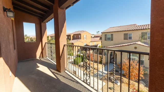 570 Calle Vibrante, Palm Desert, CA 92211