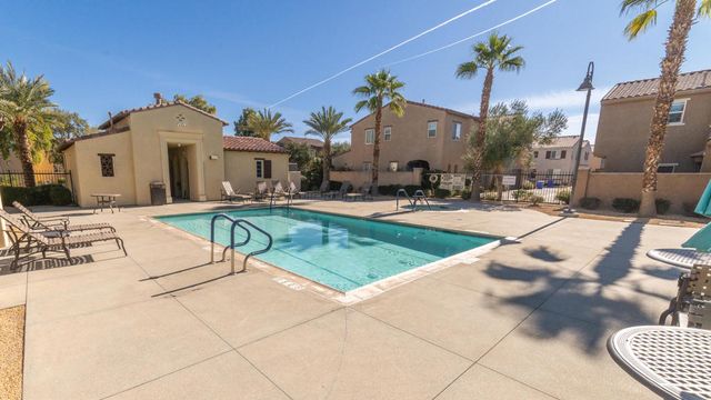 570 Calle Vibrante, Palm Desert, CA 92211