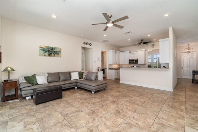 3137 SE 8TH AVENUE, Cape Coral, FL 33904
