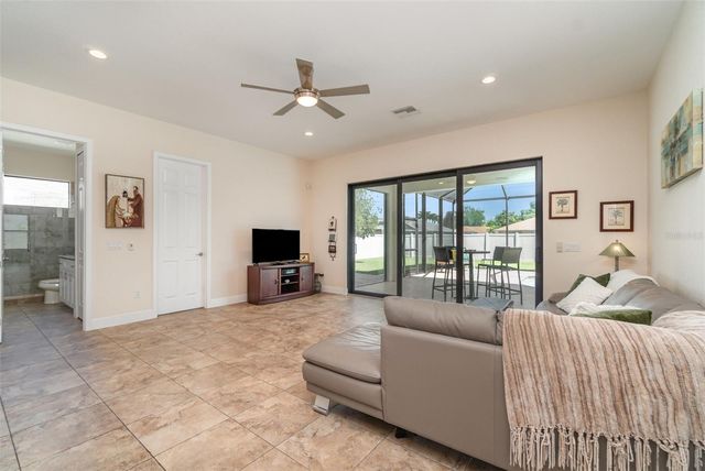 3137 SE 8TH AVENUE, Cape Coral, FL 33904