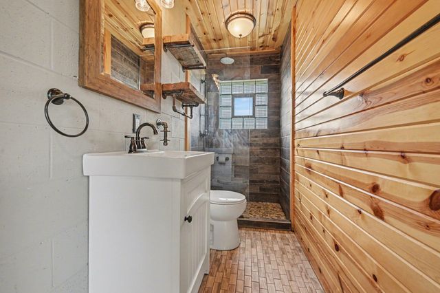 3517 Lake Allegan Drive, Allegan, MI 49010