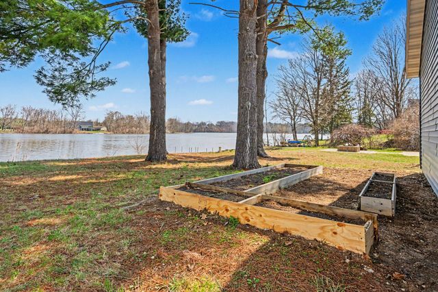 3517 Lake Allegan Drive, Allegan, MI 49010