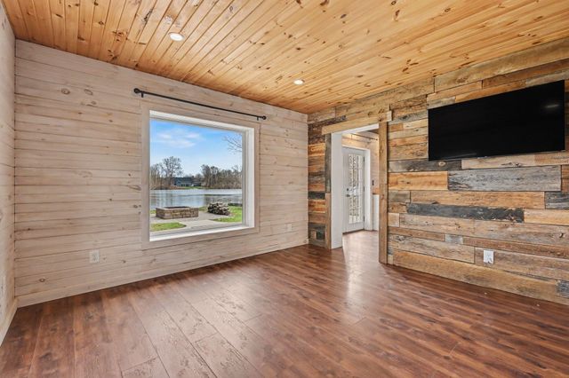 3517 Lake Allegan Drive, Allegan, MI 49010