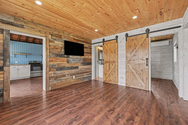 3517 Lake Allegan Drive, Allegan, MI 49010