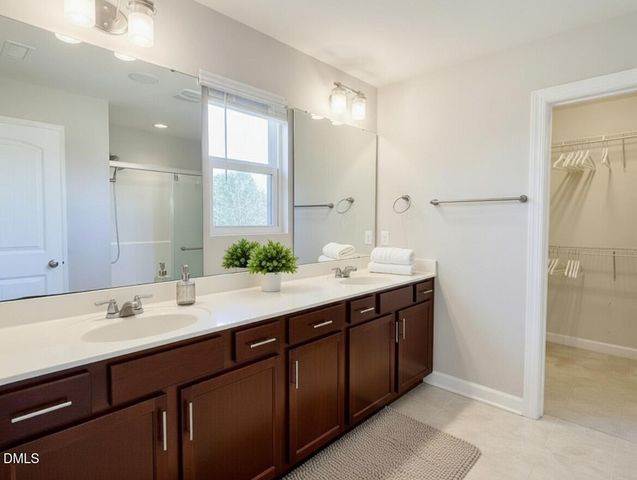 1236 Forest Fern Lane, Fuquay Varina, NC 27526