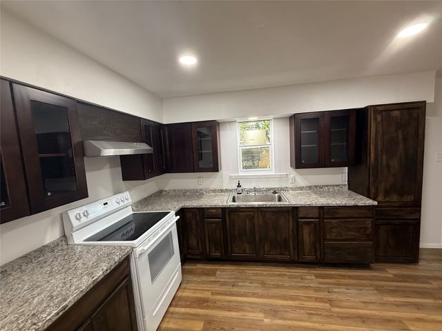 10121 Muskogee Drive, Dallas, TX 75217