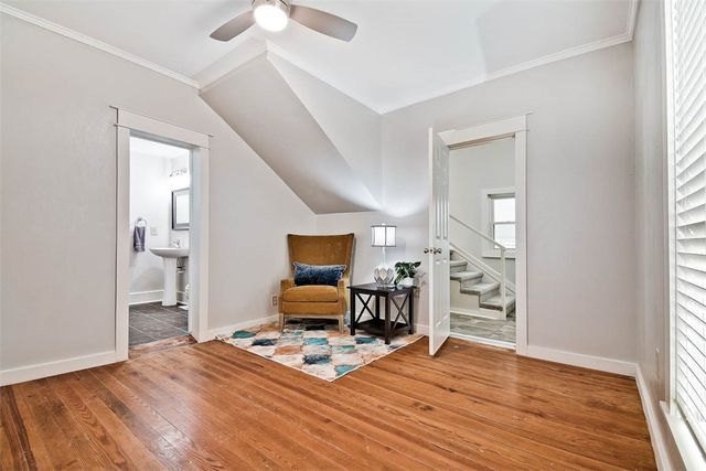 452 SW B Street, Bentonville, AR 72712