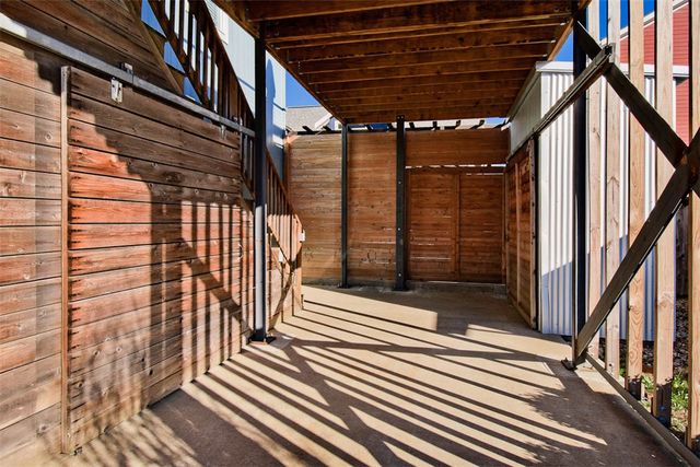 452 SW B Street, Bentonville, AR 72712