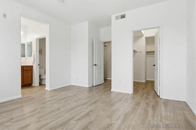 17059 Calle Trevino 5, San Diego, CA 92127