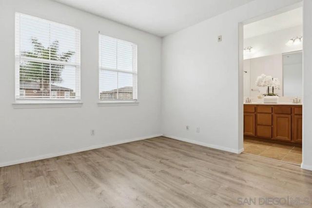 17059 Calle Trevino 5, San Diego, CA 92127