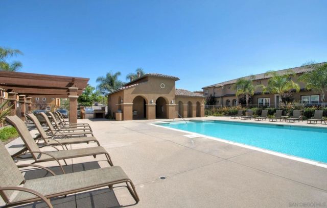 17059 Calle Trevino 5, San Diego, CA 92127