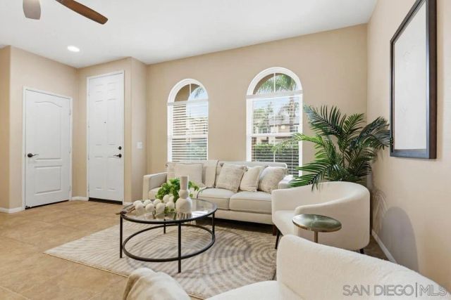 17059 Calle Trevino 5, San Diego, CA 92127