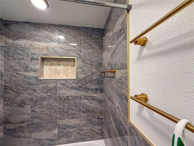 4916 S 83RD STREET, Tampa, FL 33619