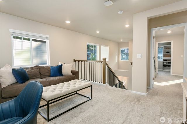 33094 Crystal Avenue SE, Black Diamond, WA 98010