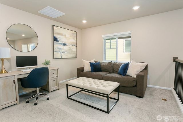 33094 Crystal Avenue SE, Black Diamond, WA 98010