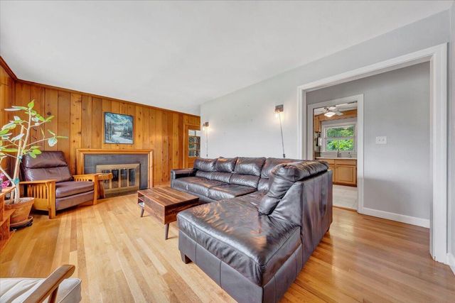 5909 Raintree RD, Roanoke, VA 24018