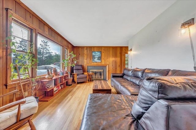 5909 Raintree RD, Roanoke, VA 24018