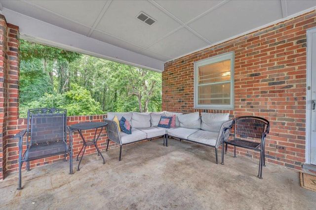 5909 Raintree RD, Roanoke, VA 24018