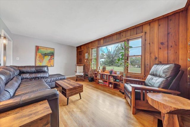 5909 Raintree RD, Roanoke, VA 24018