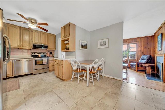 5909 Raintree RD, Roanoke, VA 24018