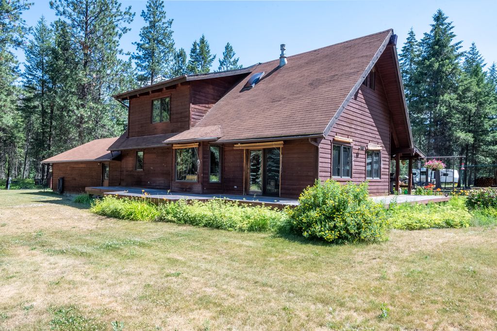 Image 14 of property listing at 80 Pattee Road, Superior, MT 59872