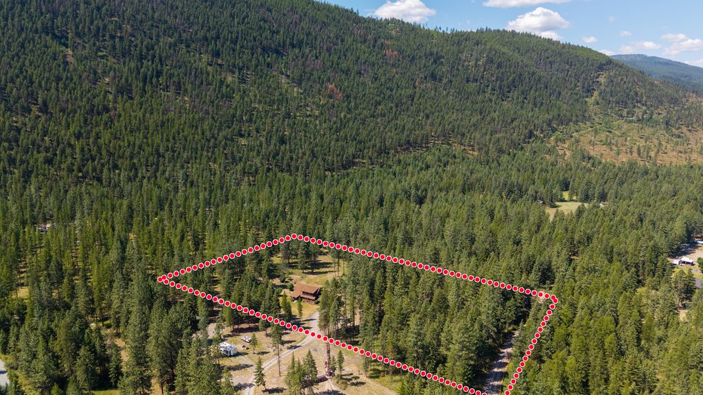Image 2 of property listing at 80 Pattee Road, Superior, MT 59872
