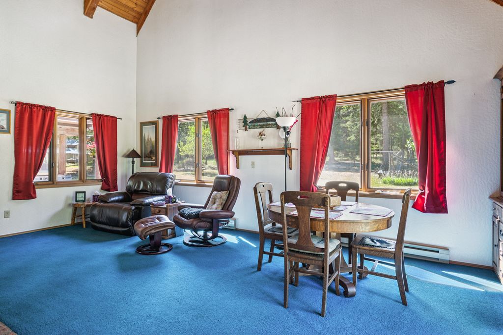 Image 21 of property listing at 80 Pattee Road, Superior, MT 59872