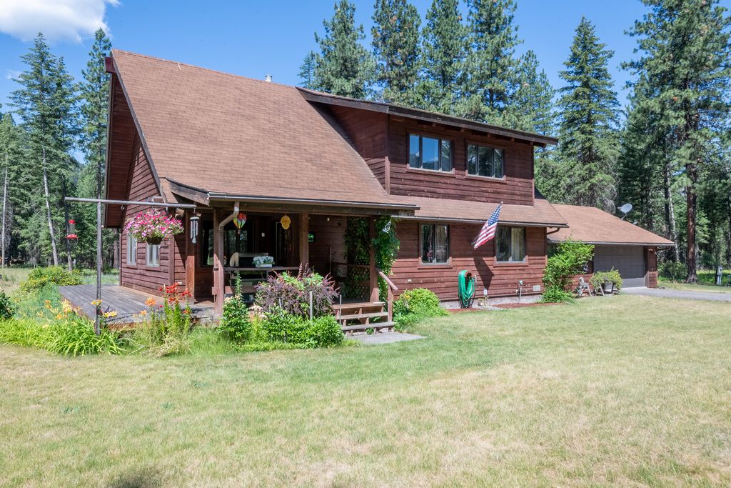 Image 8 of property listing at 80 Pattee Road, Superior, MT 59872
