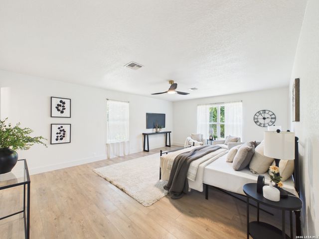226 Gardenview, Castle Hills, TX 78213