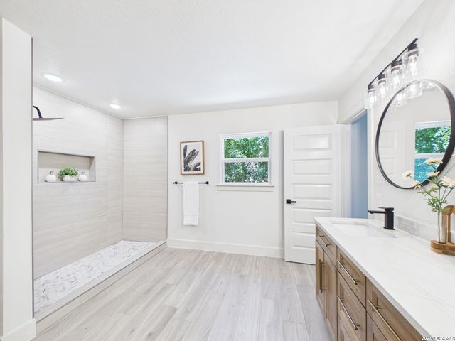 226 Gardenview, Castle Hills, TX 78213