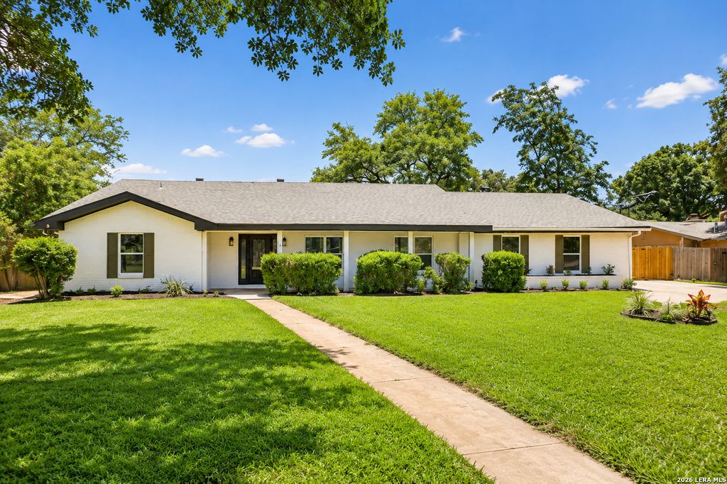 226 Gardenview, Castle Hills, TX 78213