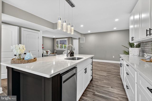 3310 GLEN AVE, Baltimore, MD 21215