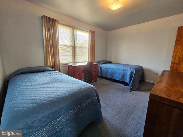 2823 GARFIELD AVE, Reading, PA 19609
