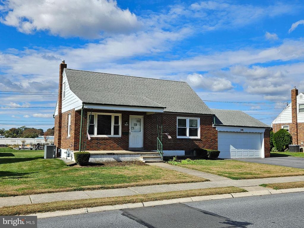 2823 GARFIELD AVE, Reading, PA 19609