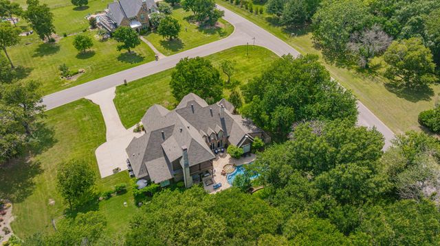 101 Western Breeze Drive, Fort Worth, TX 76126