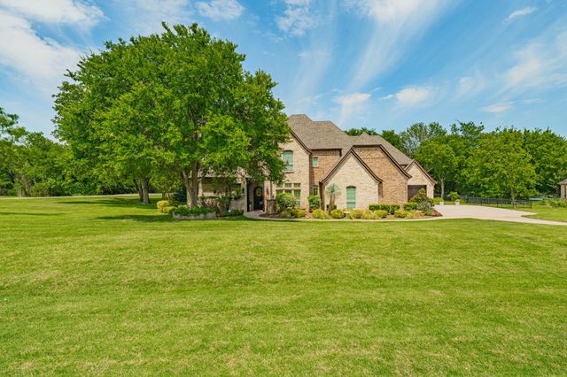 101 Western Breeze Drive, Fort Worth, TX 76126