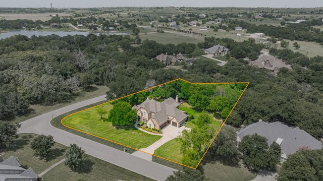 101 Western Breeze Drive, Fort Worth, TX 76126