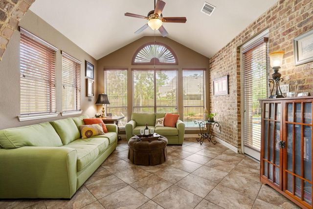 99 N Mews Wood Court, The Woodlands, TX 77381