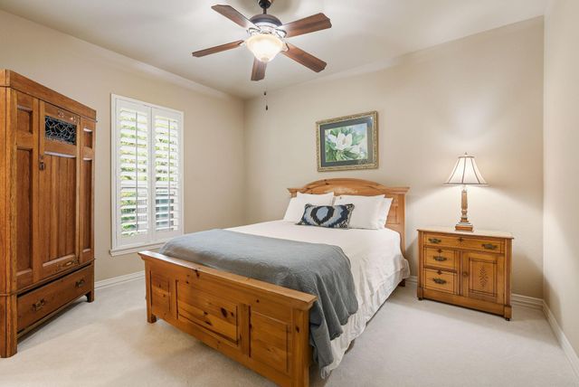 99 N Mews Wood Court, The Woodlands, TX 77381